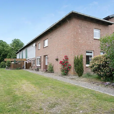 Terrassenwohnung Auf Dem Rosenhof Wolmersdorf